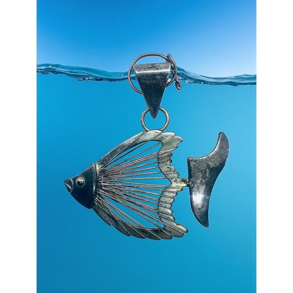 Signed Artisan Fish Pendant & Earrings Set Silver Tone Nautical Boho Jewelry - Picture 3 of 10